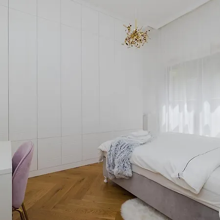 Woronicza Premium- Margo * Warschau